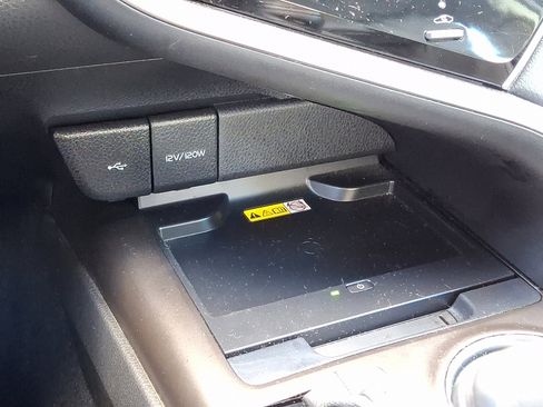 Used 2023 Toyota Camry XSE image 23