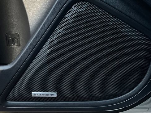 Used 2022 Subaru Outback Touring XT w/ Popular Package #2 image 22