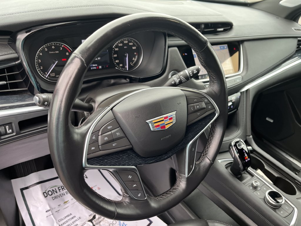 Used 2024 Cadillac XT5 Premium Luxury w/ LPO, Floor Liner Package AWD/4WD image 16