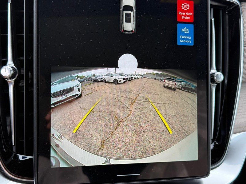 New 2027 Volvo XC90 B5 Core AWD/4WD image 16