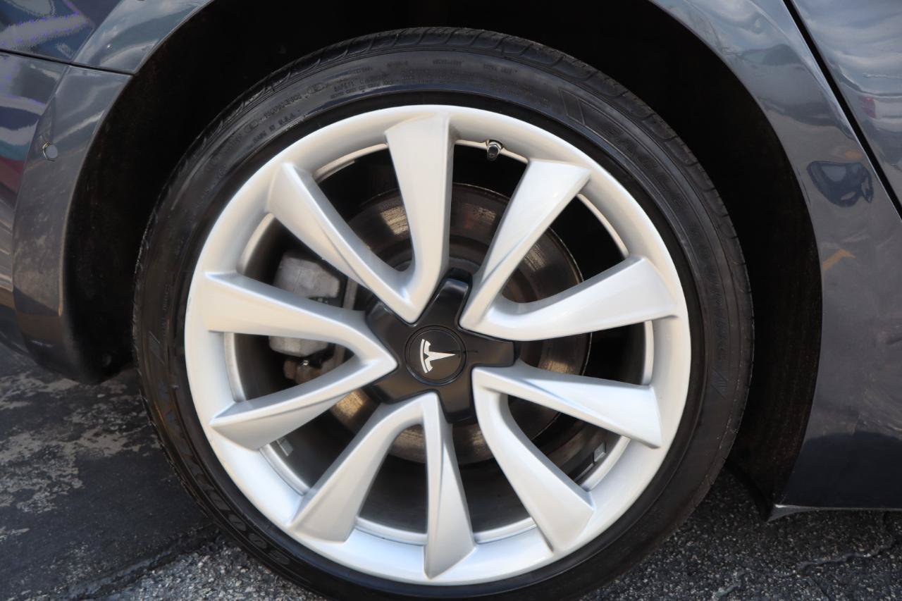 Used 2018 Tesla Model 3 Long Range AWD/4WD image 27