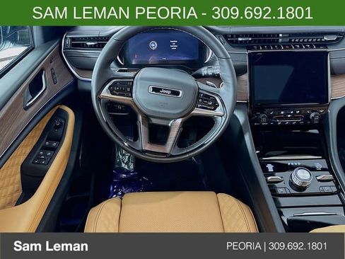 New 2025 Jeep Grand Cherokee L Summit w/ Obsidian Package image 23