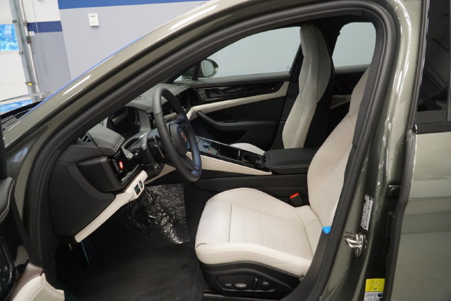 New 2026 Porsche Panamera 4 AWD/4WD image 23