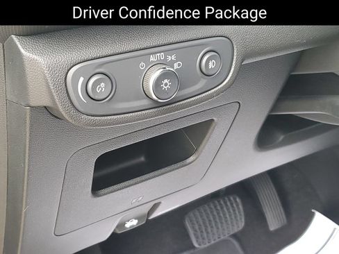 Certified 2022 Chevrolet TrailBlazer ACTIV w/ Technology Package AWD/4WD image 9