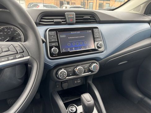 Used 2025 Nissan Versa SV FWD image 17