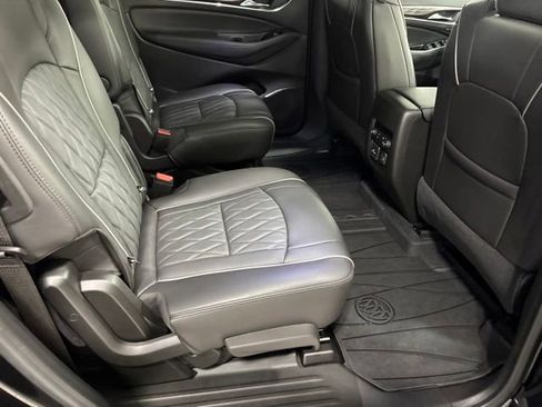 Used 2023 Buick Enclave Avenir AWD/4WD image 13