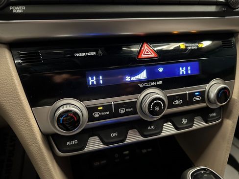 Used 2019 Hyundai Elantra Value Edition image 14
