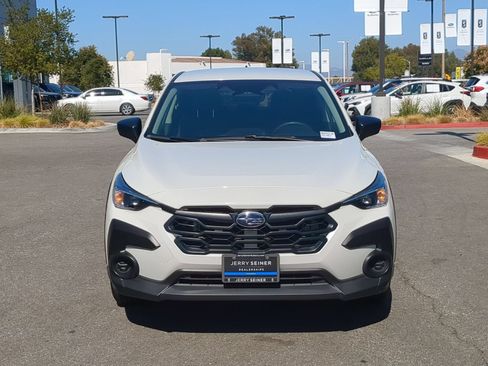 Certified 2024 Subaru Crosstrek 2.0i w/ Crosstrek Mirror Package AWD/4WD image 8