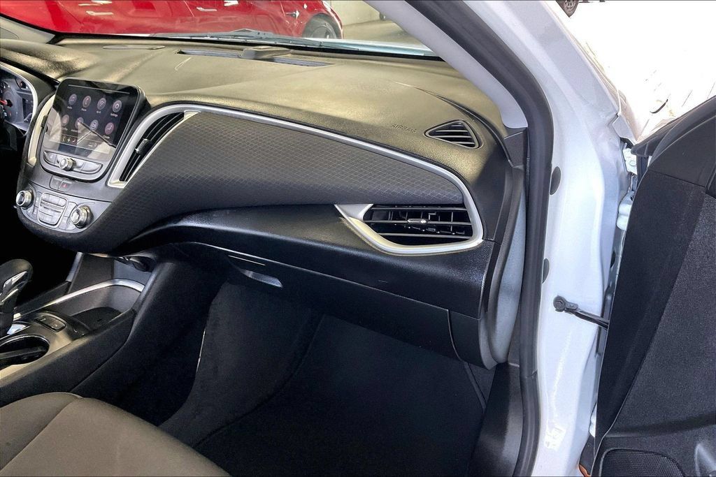 Used 2024 Chevrolet Malibu LT FWD image 23