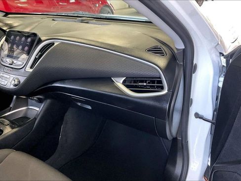 Used 2024 Chevrolet Malibu LT FWD image 23