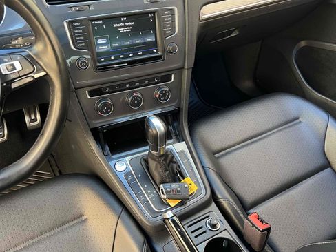 Used 2017 Volkswagen Golf Alltrack SE image 27