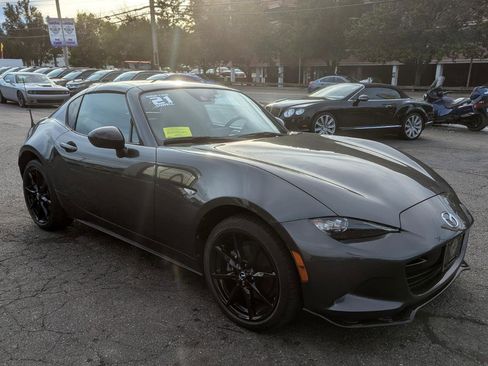 Used 2021 MAZDA MX-5 Miata RF Club RWD image 5