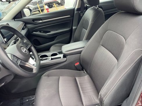 Used 2023 Nissan Altima 2.5 SV image 8