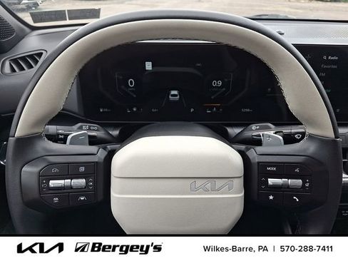 Certified 2025 Kia K4 GT-Line w/ GT-Line Premium Package FWD image 22