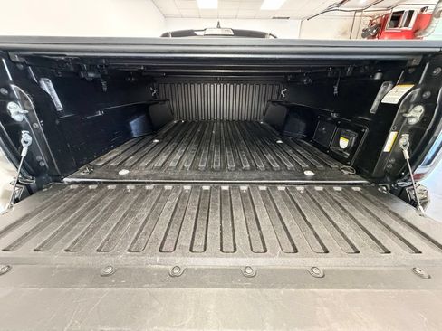 Used 2020 Toyota Tacoma Limited AWD/4WD image 6