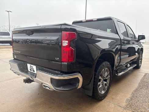 Used 2022 Chevrolet Silverado 1500 LT w/ Z71 Off-Road Package image 9