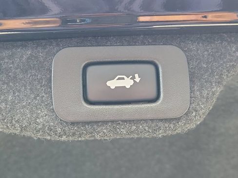 Used 2018 Lexus ES 350 w/ Luxury Package w/Wood Trim FWD image 16