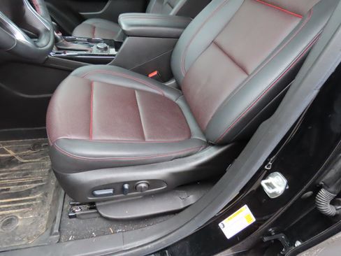 Used 2024 Chevrolet Blazer RS w/ Enhanced Convenience Package image 35