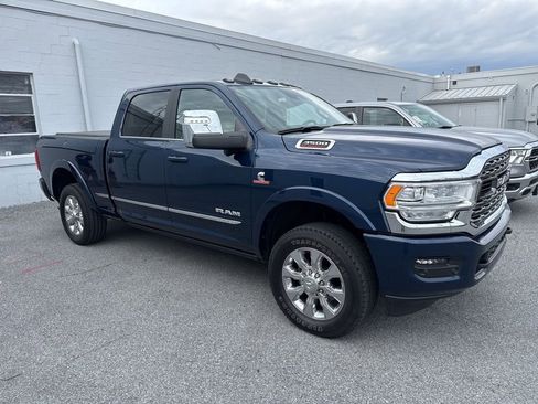 Used 2024 RAM 3500 Limited image 12