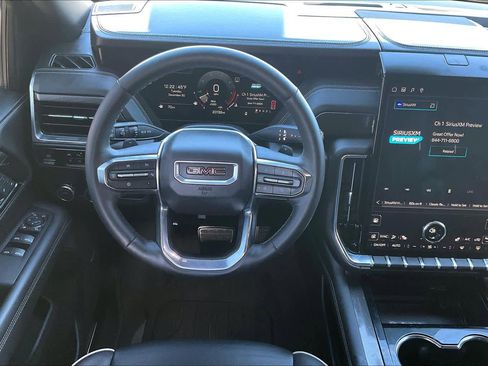 Certified 2025 GMC Yukon Elevation w/ Technology Package image 5