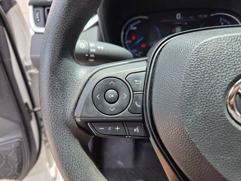 Used 2024 Toyota RAV4 LE AWD/4WD image 29