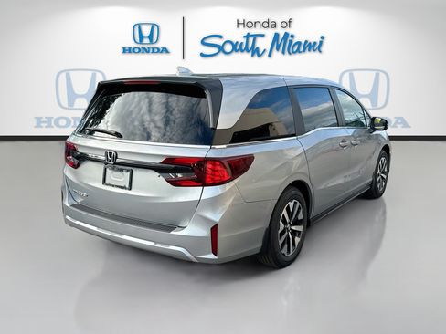 Certified 2026 Honda Odyssey EX-L image 7