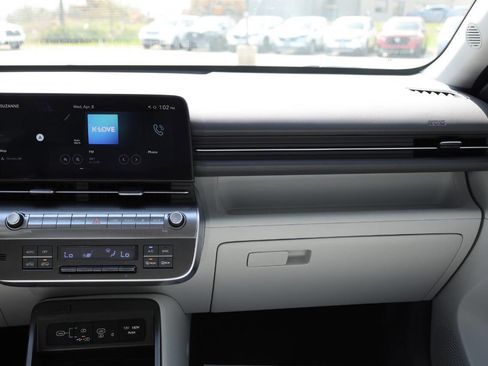 Used 2025 Hyundai Kona SEL image 25