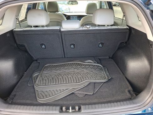 Used 2022 Kia Niro LXS image 18