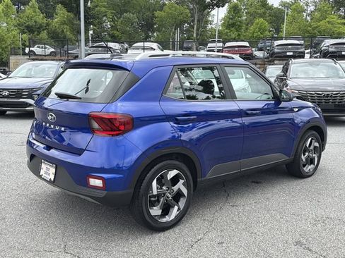 Certified 2025 Hyundai Venue SEL FWD image 7