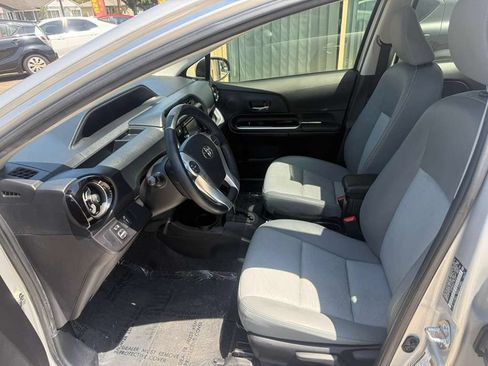 Used 2016 Toyota Prius C Four w/ Preferred Accessory Package FWD image 11