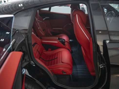 Used 2025 Ferrari Purosangue AWD/4WD image 42