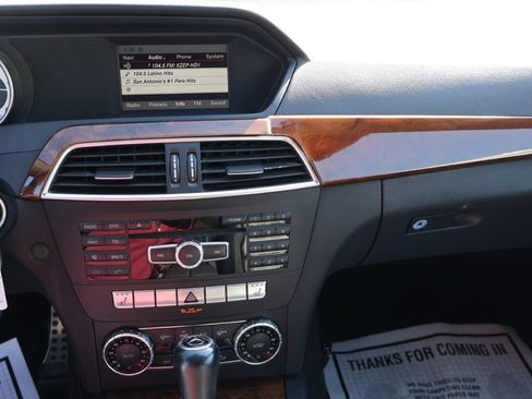 Used 2014 Mercedes-Benz C 250 Sedan image 32