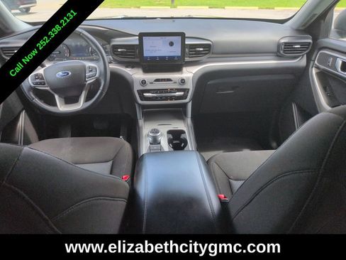 Used 2023 Ford Explorer XLT AWD/4WD image 10