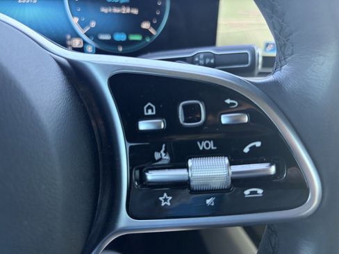 Used 2023 Mercedes-Benz GLS 580 4MATIC image 25