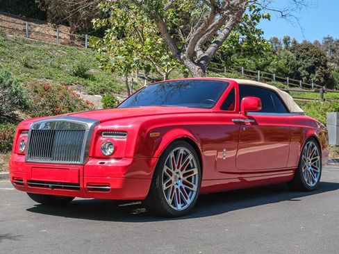 Used 2010 Rolls-Royce Phantom Drophead Coupe image 12