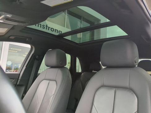 Used 2022 Audi Q3 2.0T Premium w/ Convenience Package image 22