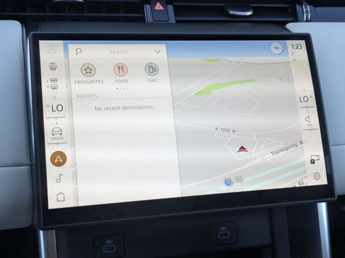 Certified 2025 Land Rover Discovery Sport S image 21