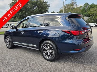 Used 2017 INFINITI QX60 FWD w/ Premium Plus Package