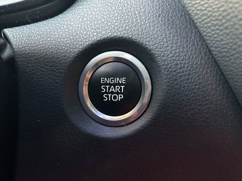 Used 2023 Toyota Corolla SE FWD image 27