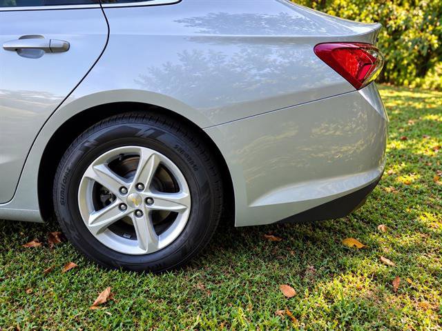 Used 2022 Chevrolet Malibu LT FWD image 7