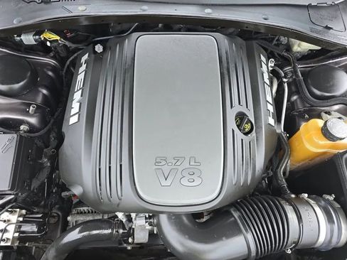 Used 2014 Dodge Charger R/T RWD image 3