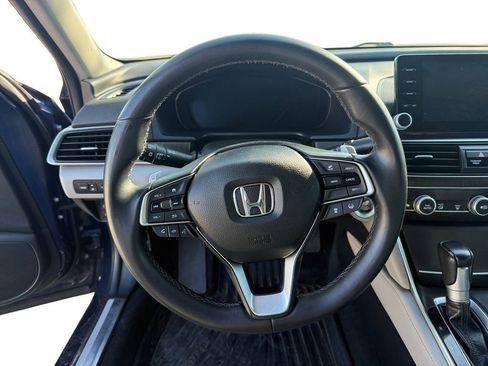 Used 2018 Honda Accord Touring image 12