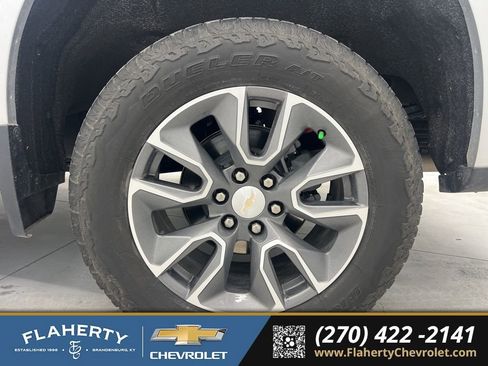 Used 2022 Chevrolet Silverado 1500 LT image 20