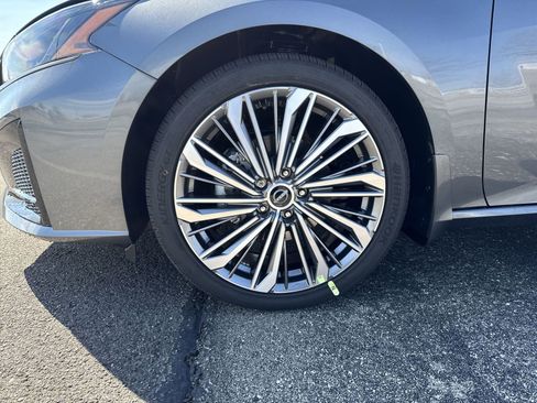 New 2026 Nissan Altima 2.5 SV w/ SV Premium Package FWD image 8
