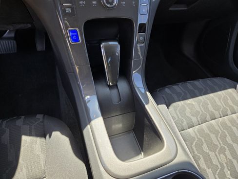 Used 2015 Chevrolet Volt FWD image 22