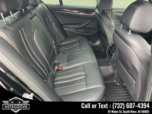 Used 2017 BMW 540i xDrive w/ Driving Assistance Package image 15