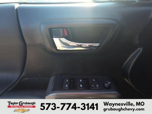 Used 2021 Toyota Tacoma TRD Sport w/ Technology Package AWD/4WD image 14