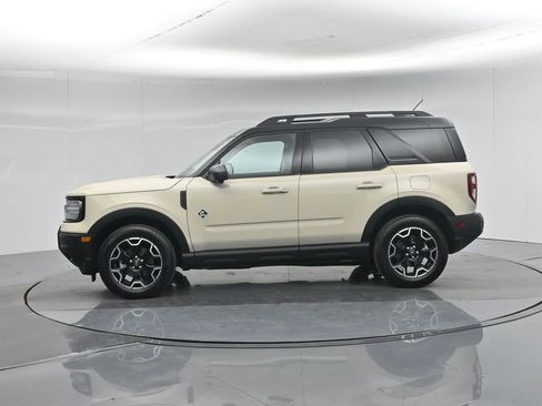 Used 2025 Ford Bronco Sport Outer Banks w/ Outer Banks Tech Package+ AWD/4WD image 31