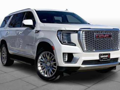 Used 2023 GMC Yukon Denali image 2