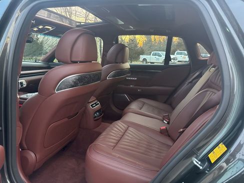 Used 2024 Genesis G90 3.5T image 23